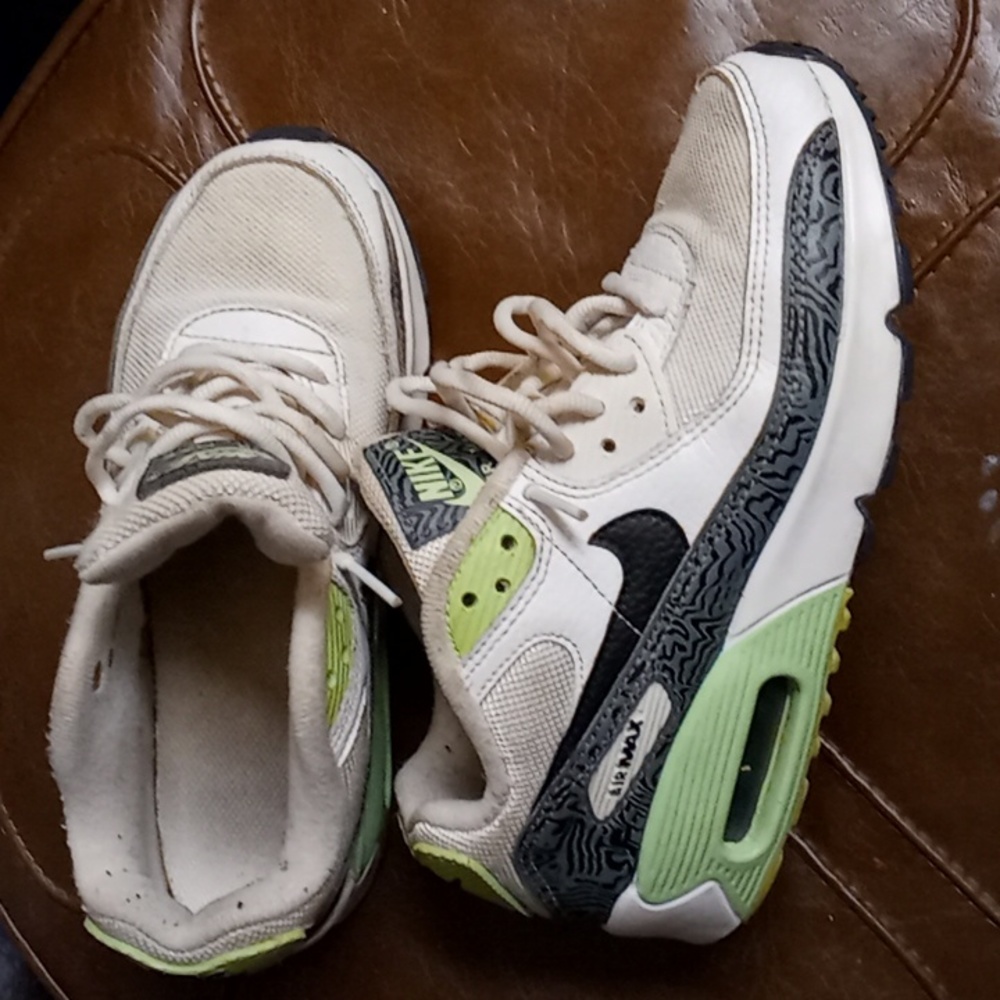 Air max 90 woman's 5.5